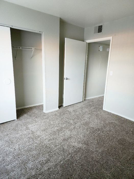 Three Bedroom at Ridge Falls, Apartments For Rent