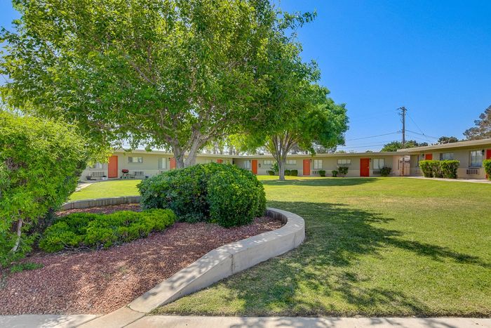 Campus Crossing, Apartments For Rent in Las Vegas