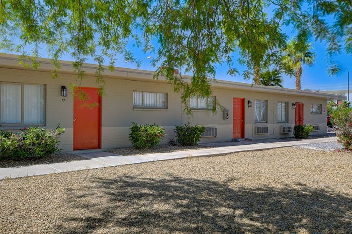 Campus Crossing, Apartments For Rent in Las Vegas