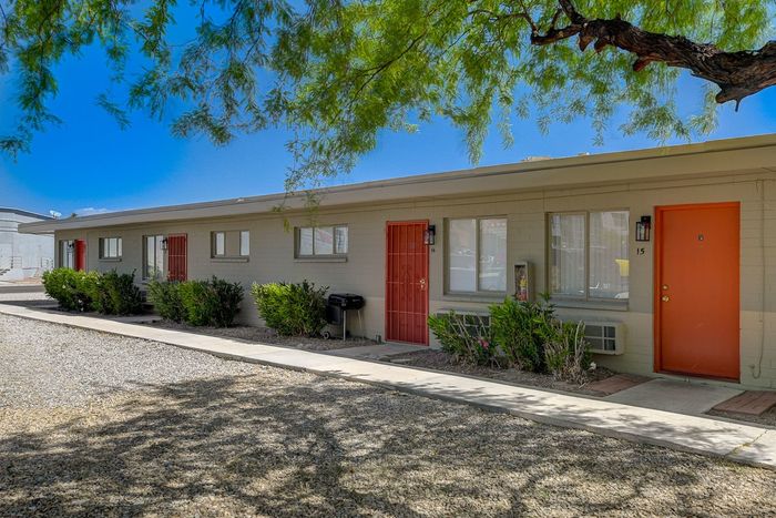 Campus Crossing, Apartments For Rent in Las Vegas