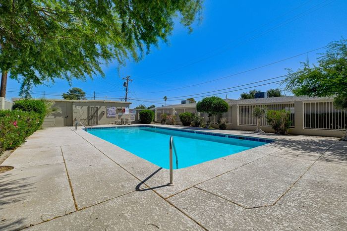 Campus Crossing, Apartments For Rent in Las Vegas
