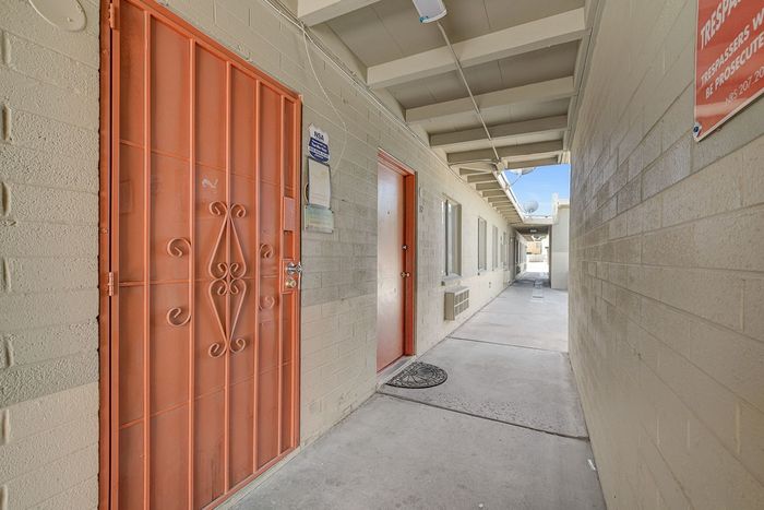 Campus Crossing, Apartments For Rent in Las Vegas