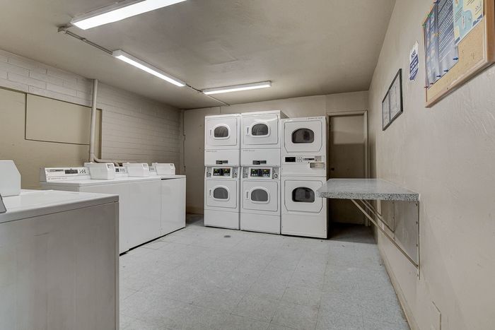 Campus Crossing, Apartments For Rent in Las Vegas
