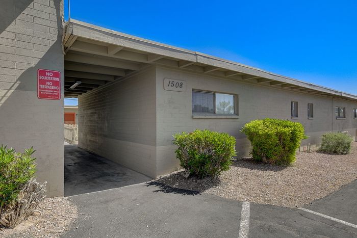 Campus Crossing, Apartments For Rent in Las Vegas