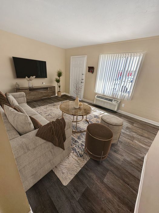 Campus Crossing, Apartments For Rent in Las Vegas