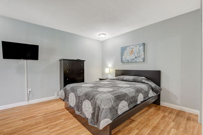 Paradise Royale | Apartments For Rent in Las Vegas, NV