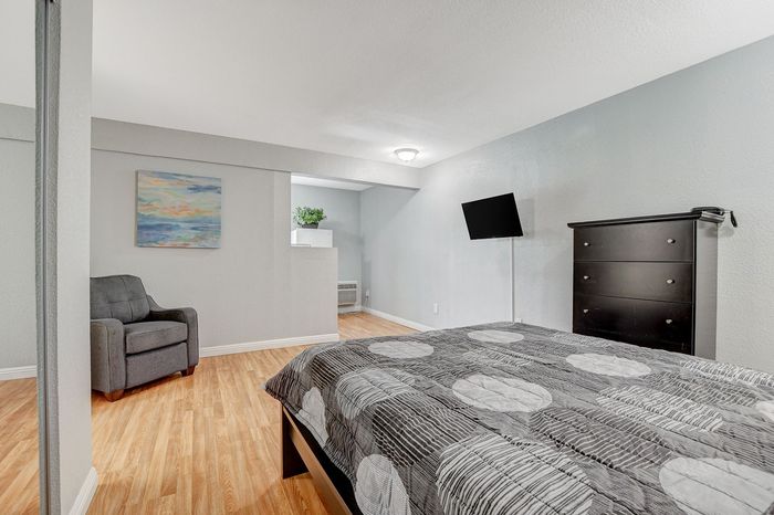 Paradise Royale | Apartments For Rent in Las Vegas, NV