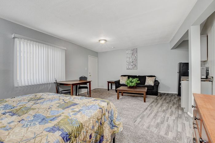 Paradise Royale | Apartments For Rent in Las Vegas, NV