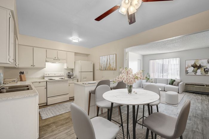 Lake Charlotte, Apartments For Rent in Las Vegas