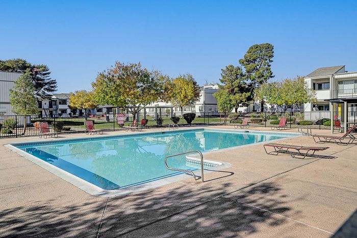 Sunset Terrace - Apartments For Rent in Las Vegas