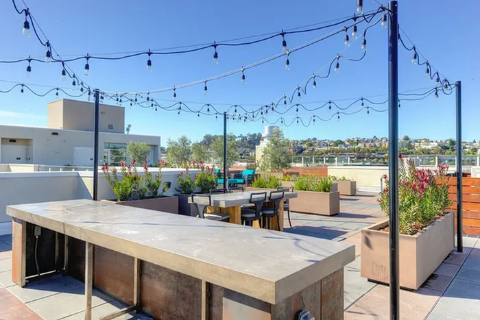Rooftop courtyard outdoor dining area
