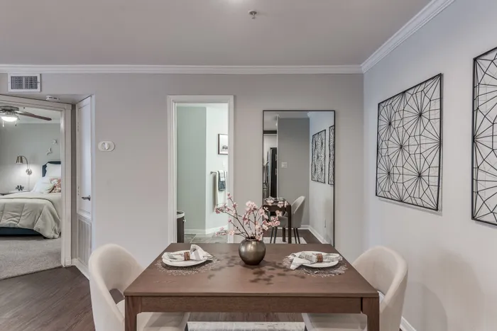 Dining room area at Alister Galleria apartments houston texas