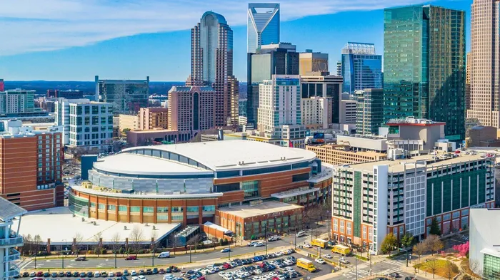 spectrum center charlotte north carolina alister uptown apartments
