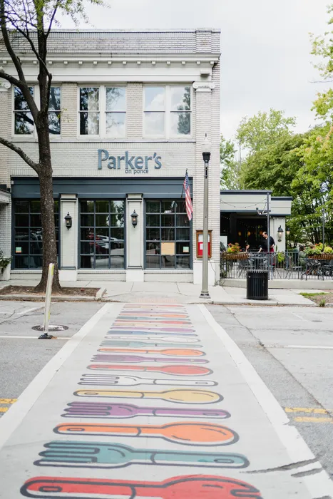 crosswalk to retail location near modera decatur apartments georgia neighborhood retail