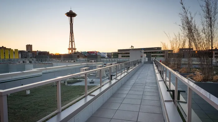 Rooftop Deck with Stunning City Views