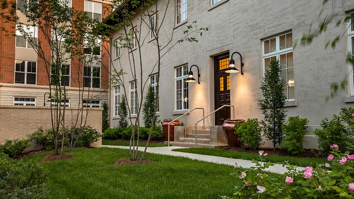 Entryway into building