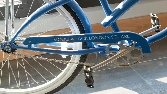 Modera Jack London Square Bike Close Up