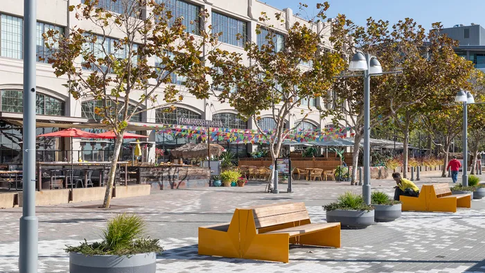 Exterior of Local Establishments around Modera Jack London Square