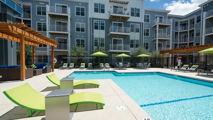 Tanning Deck and Outdoor Lounge
