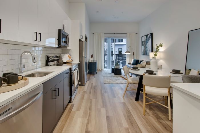 Stunning kitchens with quartz countertops at modera berkeley heights apartments in new jersey