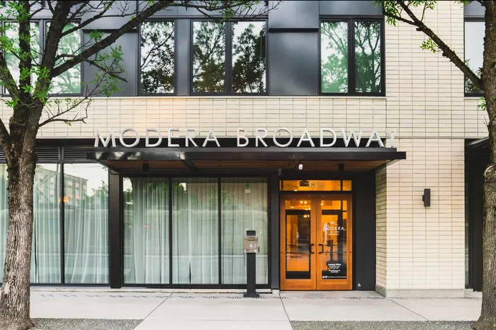 Modera Broadway main entrance exterior seattle washington apartments