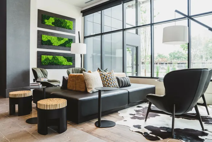 clubroom and lounge with ample seating at modera germantown apartment homes for rent in nashville tennessee
