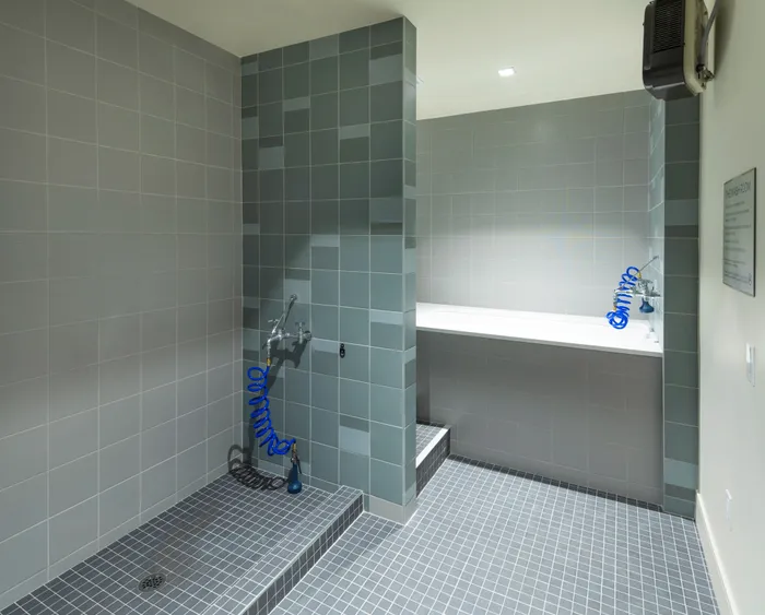 dogwash area with 4 tones of tiling modera cherry creek apartment homes for rent in denver colorado