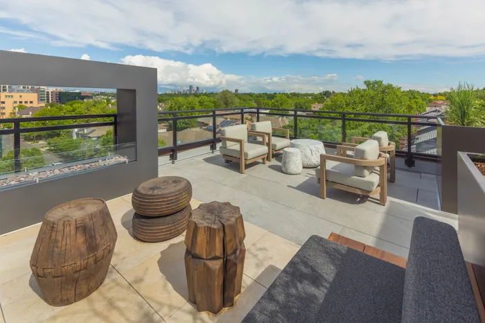 rooftop lounge with seating and views modera cherry creek apartment homes for rent in denver colorado