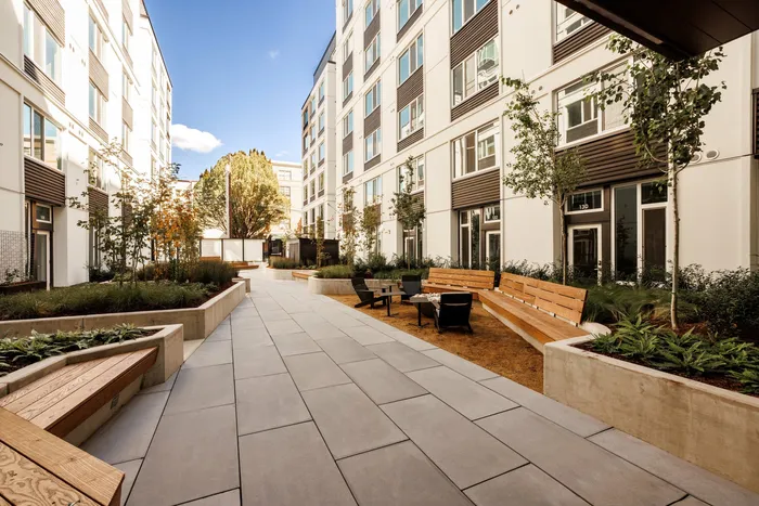 outdoor courtyard space for relaxing in modera morrison