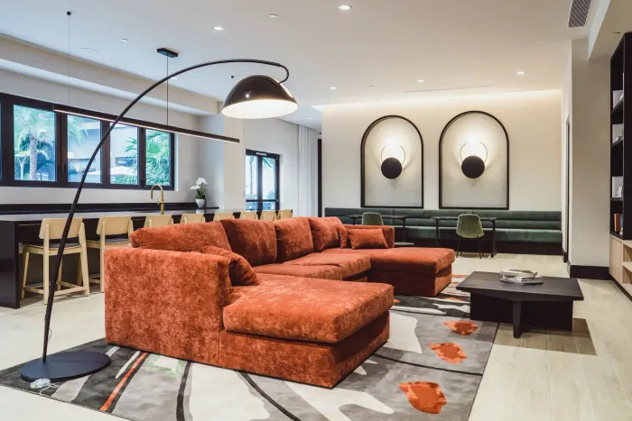 resident lounge area at modera coral springs apartments in coral springs florida