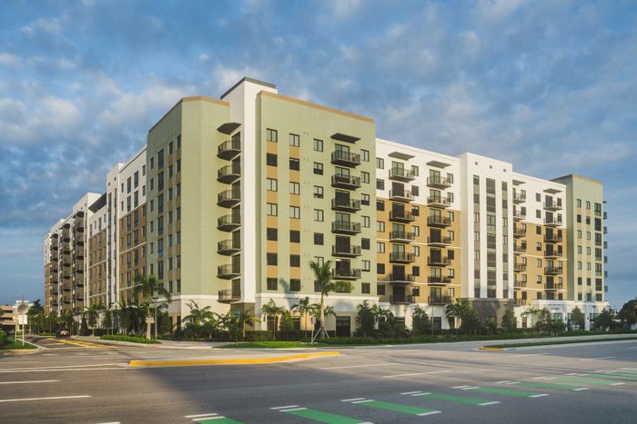 Exterior of modera coral springs at dusk