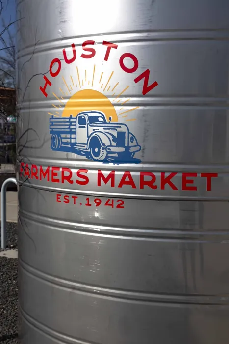nearby houston farmers market