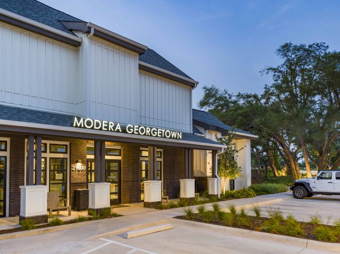 Exterior of clubhouse at Modera Georgetown