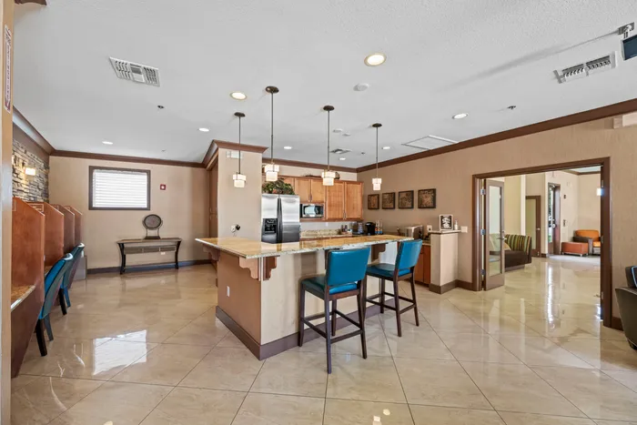 Clubhouse/Business Center