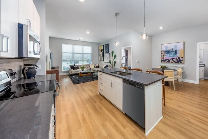 Full Kitchen Islands  | CORE | Downtown Kansas City Apartments