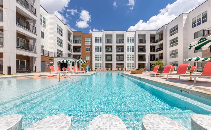 Swim Up Bar