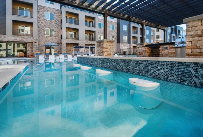 Aspire | Swim Up Bar