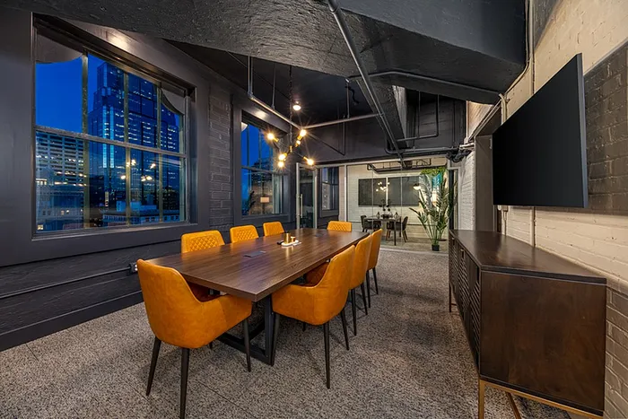 Podcast & Conference Room