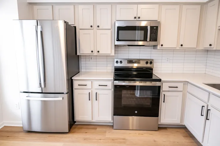 Townhome Kitchen | Apartments in Kansas City, MO | Union Hill