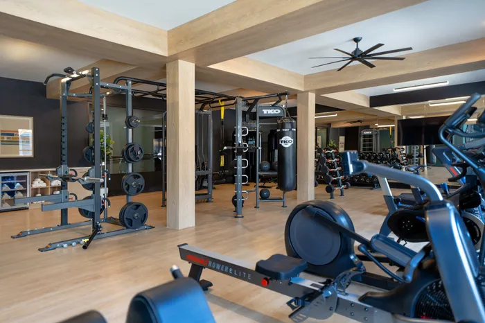 24/7 Fitness Center