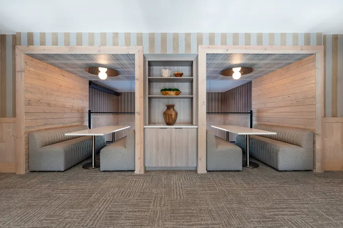 Co-working Stations