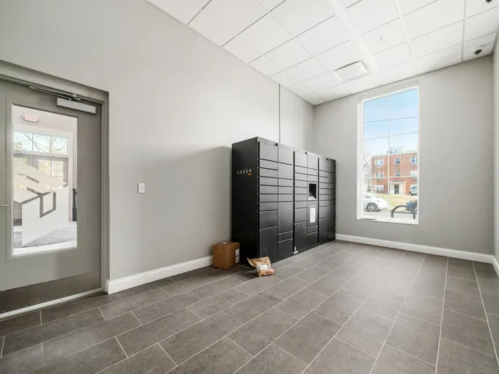 Luxer Package Lockers
