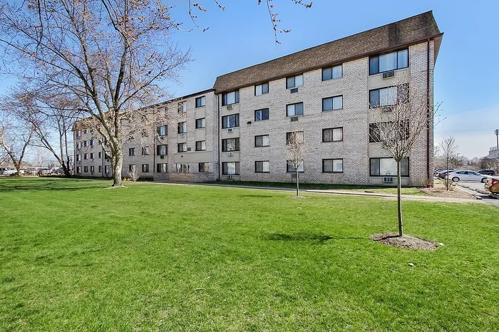 Midpointe Exterior