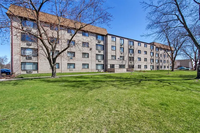 Midpointe Exterior