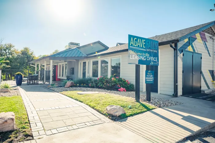 Leasing Office Entrance
