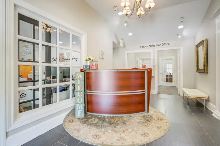 Ellyn Crossing Leasing Center