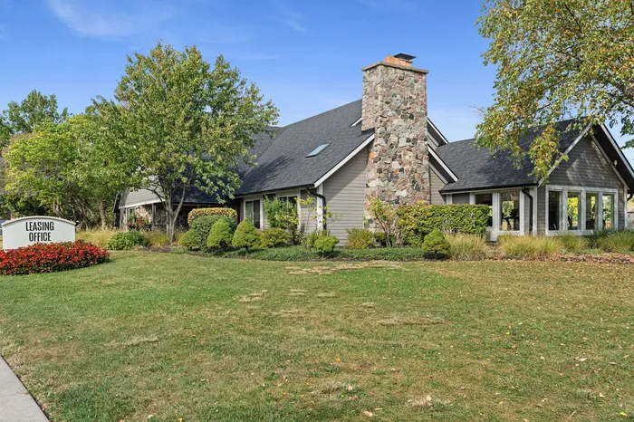 Leasing Office Exterior