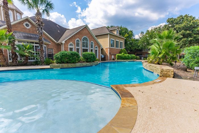 Resort-Style Pool