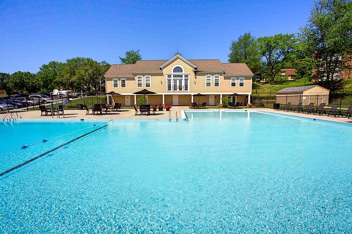 SouthRidge Swimming Pool
