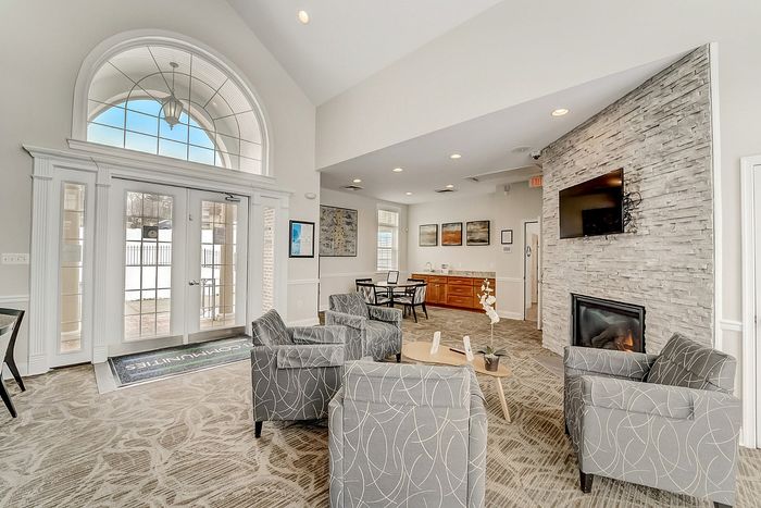 SouthRidge Leasing Office & Resident Lounge